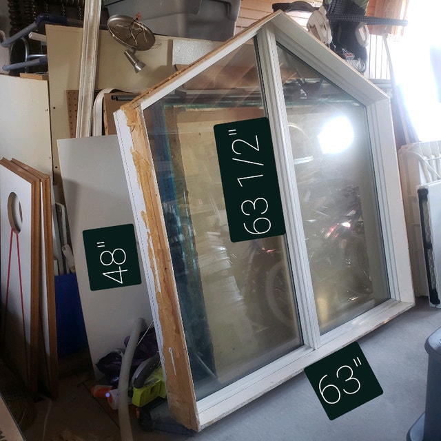 Large pentagon window Windows, Doors & Trim Kitchener / Waterloo