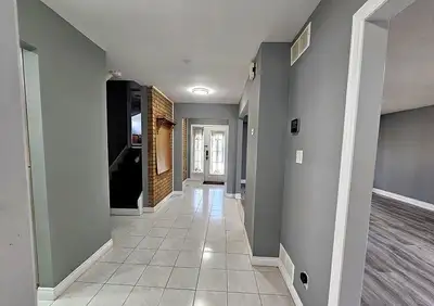 3 Bedroom House For Lease Near Rutherford rd N & Kennedy Rd N