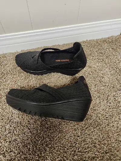Ladies shoes, View more