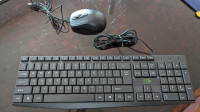 Clavier et souris d ordinateur neuf