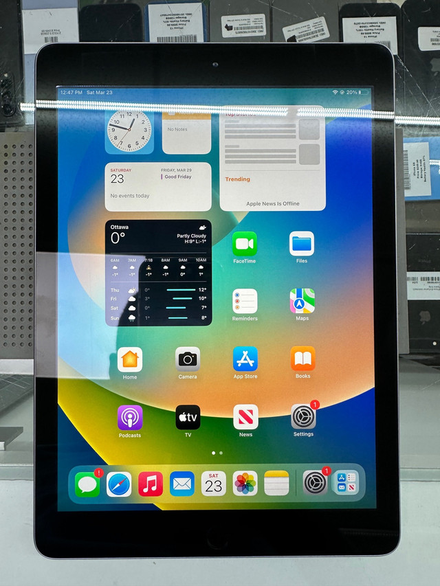iPad 5th Generation  in iPads & Tablets in Saskatoon