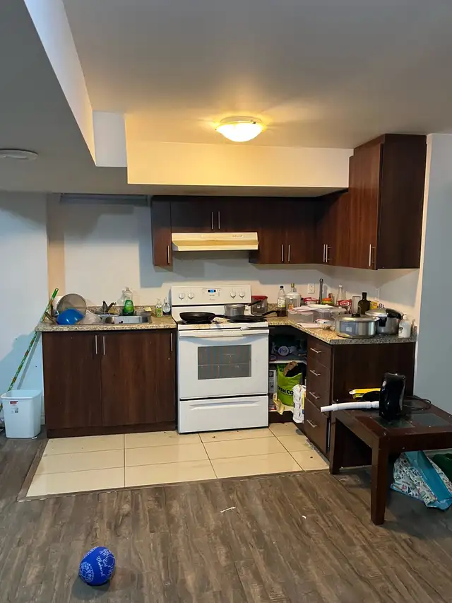 basement for rent 1 bedroom in Long Term Rentals in Mississauga / Peel Region - Image 5