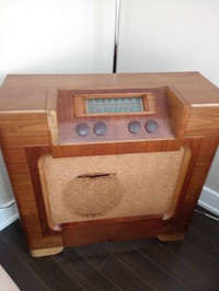 1954 RCA Victor Radio (superheterodyne cabinet), Model 81