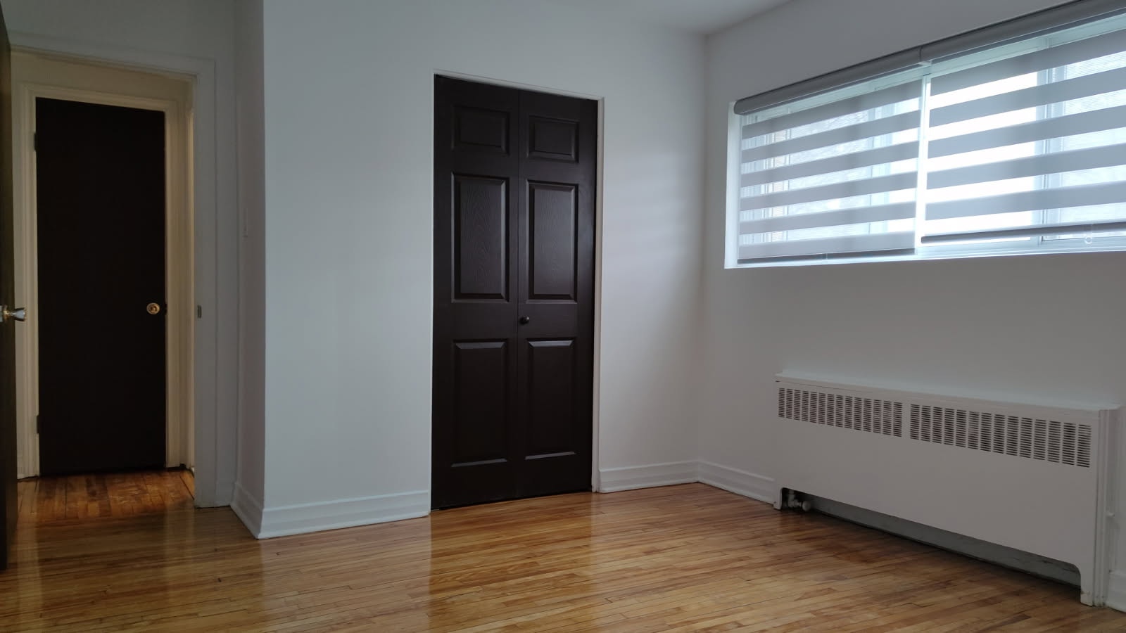 LARGE/GRAND 3 ½ heat, hot water, fridge & stove included — photo 3