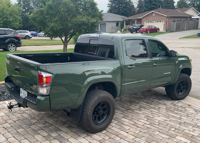2022 Toyota Tacoma 4x4 TRD Sport Premium ( Manuel )  Army Green in Cars & Trucks in Kitchener / Waterloo