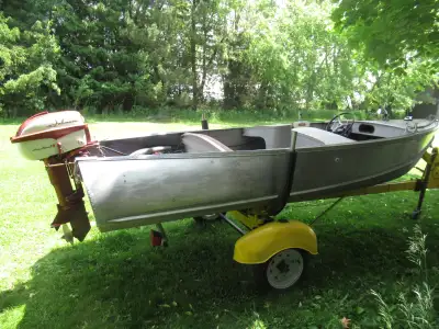 Lovely complete set ! 14' ; 1956 Fleet Feathercraft Ranger 3 with 1956 18 hp Johnson with electric s...