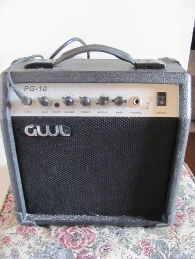 GWL Guitar Amp. 10 watts, Model PG10