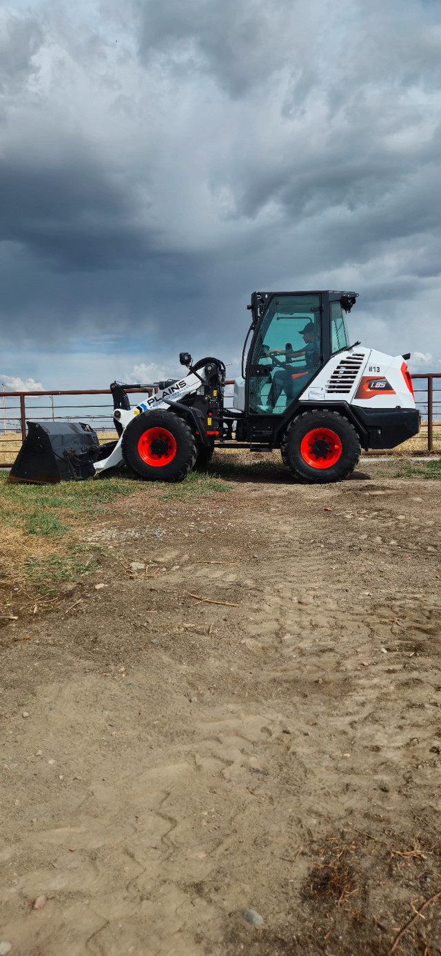 2022 Bobcat L85 - Only 601 Hrs in Heavy Equipment in Lethbridge - Image 2