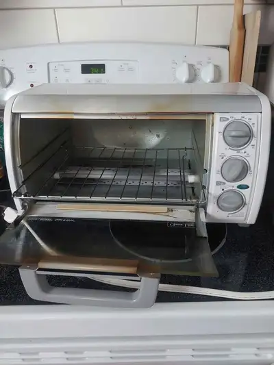 Petit four grille-pain, View more