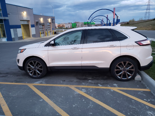 2017 Ford Edge Titanium in Cars & Trucks in Calgary