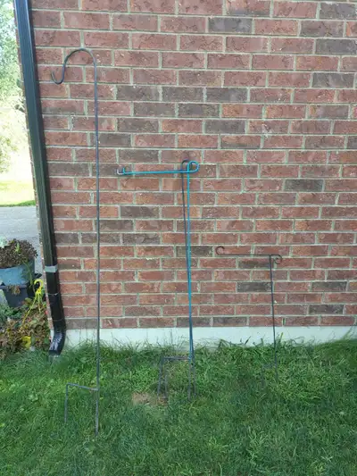 2x 36", 2x60", 2x84". free to pick up in bothwell.