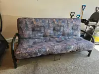 FUTON futon