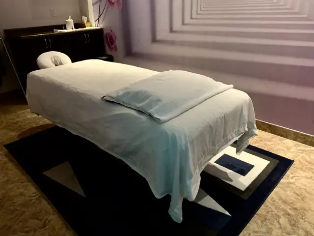 new therapist in with 2200 RMT insurance receipt in Massage Services in Edmonton - Image 8