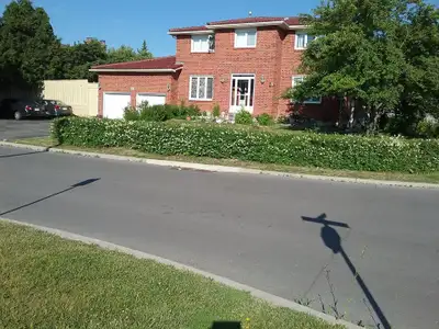 282 Killian Road, Vaughan Private Bedroom with a shared Washroom Quiet and comfortable space. In a c...