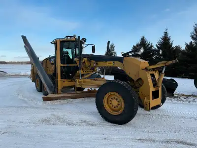 Very clean unit. 14’ moldboard Craig hydraulic snow wing Tires in good shape Comes with bull blade a...