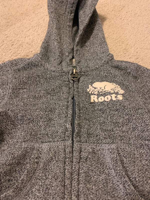 Baby roots zipper hoodie in Clothing - 6-9 Months in Kitchener / Waterloo - Image 4