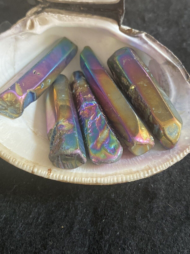 5pcs!RainbowTitaniumBismithSiliconQuartzCrystalPointers❤️ in Arts & Collectibles in City of Toronto - Image 2