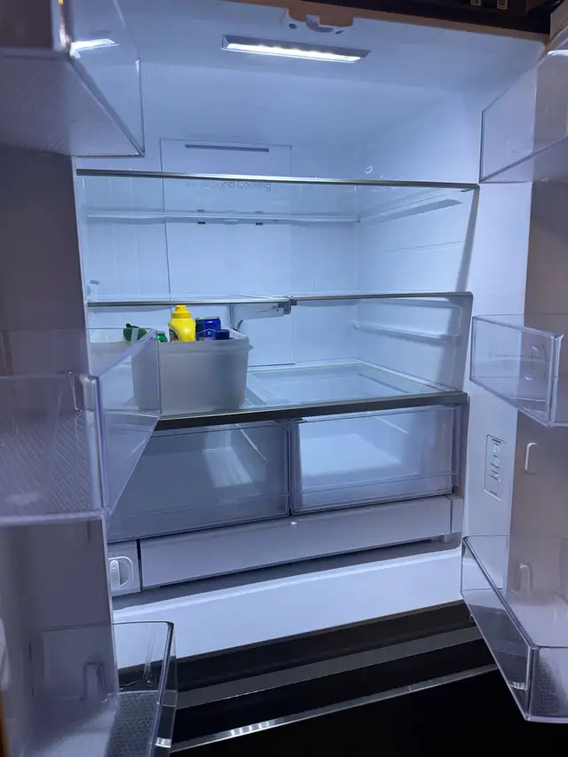 réfrigérateur Samsung in Refrigerators in Laval / North Shore - Image 4