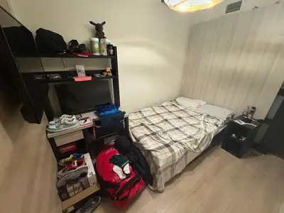 Subletting my fully furnished bedroom in Society145 from May-August 2026. Comes with a mounted TV on...