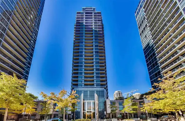 1 Den (Den with a door) |CN Views |$2350 | Near Subway   Parking