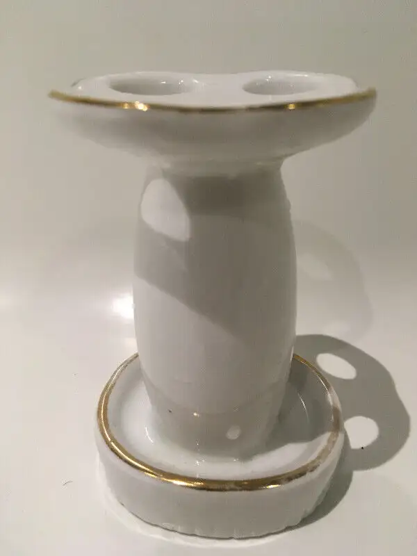 Toothbrush Holder Porcelain Woman Early Century Vintage62864363062531122