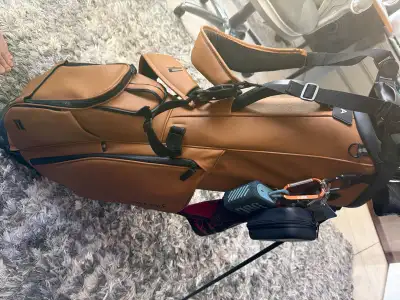 Vessel Golf Bag (Cobra), View more