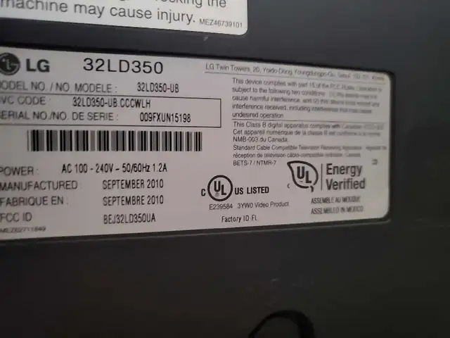 32 inch TV LG not smart TV stand Sony dvd player in TVs in Ottawa - Image 4