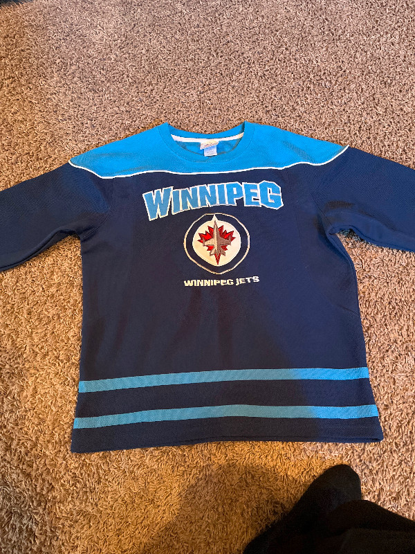 NHL Winnipeg Jets youth jersey size large in Hockey in Winnipeg