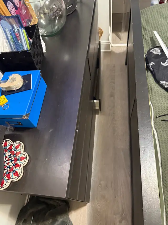 Brown dresser in Dressers & Wardrobes in City of Toronto - Image 3