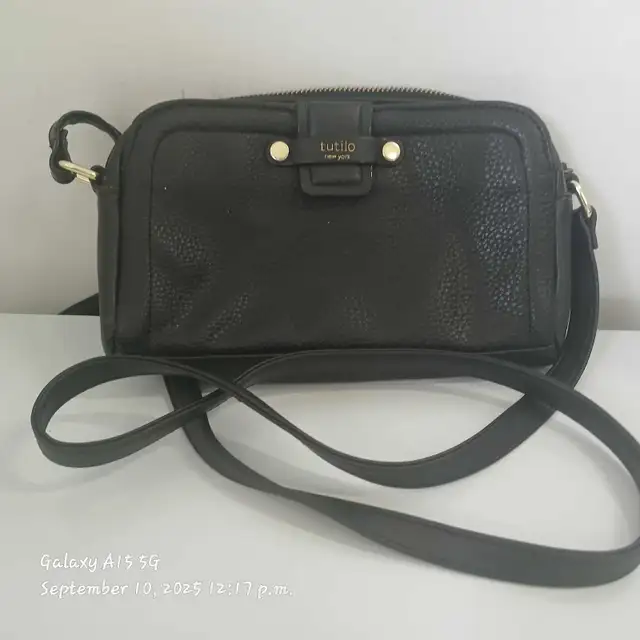 Tutilo New York Hand Bag for women in Bags & Luggage in St. Catharines - Image 3
