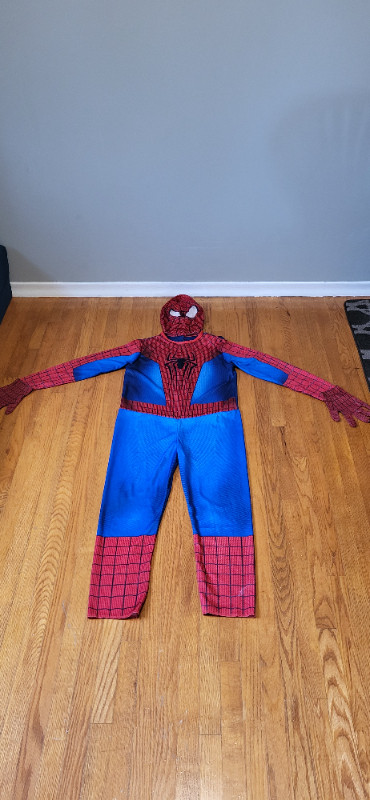 Spiderman Halloween Costume in Costumes in Oakville / Halton Region