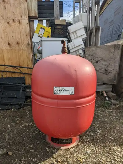 For sale is a Sparco-Trol domestic expansion pressure tank, model number XPC-301. Specifications: *...