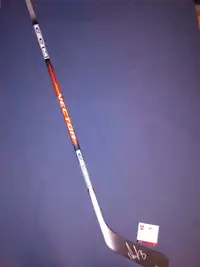 Bâton de hockey autographié Ovechkin