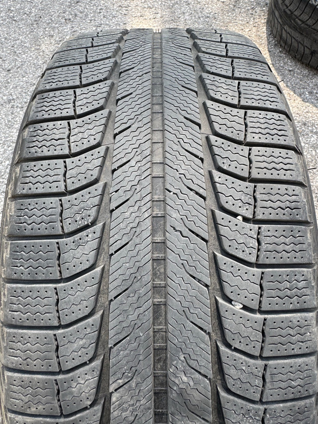 255/50/19 Michelin X-ICE2 on OEM BMW X5 rims 5x120mm in Tires & Rims in Ottawa - Image 2