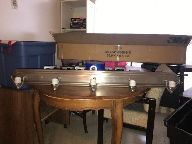 Bathroom 5 bulb vanity light fixture.New inbox with  bulbs.$70 in Indoor Lighting & Fans in Kitchener / Waterloo