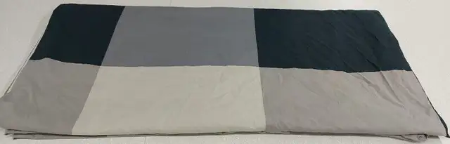 DUVET: I can't believe this isn't down! (FULL size) + IKEA COVER in Bedding in London - Image 7