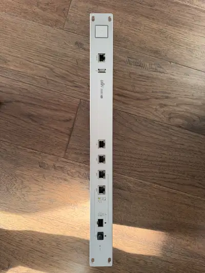 Unifi Secure Gateway Pro - USG-PRO-4 - LIKE NEW, View more