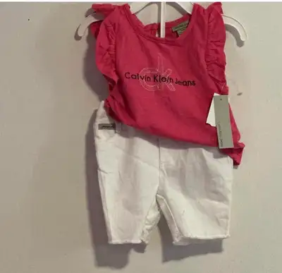 GIRLS 2PC Calvin Klein SHORT SET (SIZE:24 MONTHS), View more