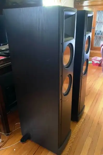 KLIPSCH RF-62 MK. II REFERENCE SPEAKERS GREAT condition INCREDIBLE sound Duel bass drivers, hi power...