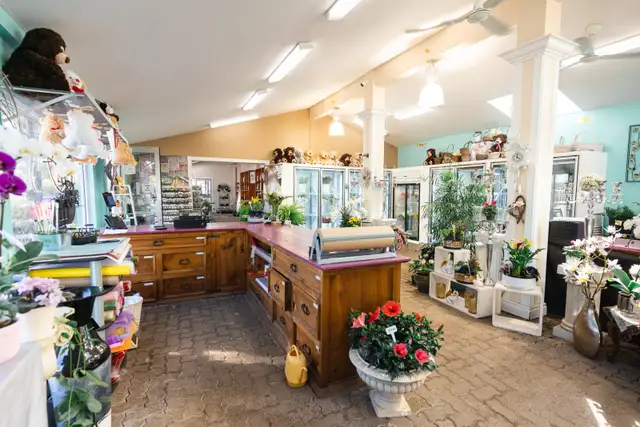 Business for Sale - Flower Shop in Commercial & Office Space for Sale in Delta/Surrey/Langley - Image 5