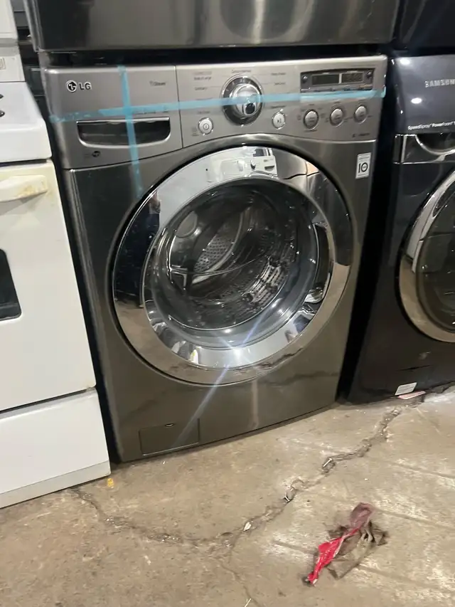 lg front load washer electric dryer set can stack  in Washers & Dryers in Mississauga / Peel Region - Image 5
