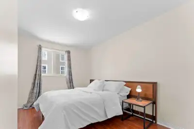 This listing offers a private, fully furnished bedroom, ideal for those seeking comfort, and a turnk...