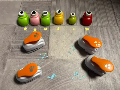 Poinçon Fisckars (4) et autres (6) différents modèles, View more