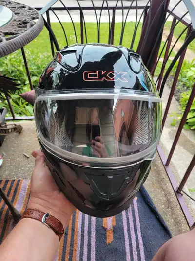 This helmet only been worn a few times and kept in storage for some time . Like new condition comes...