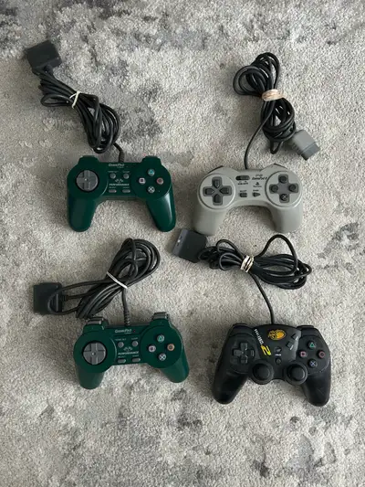 Selling all for $30 Pickup in steinbach Willing to ship Thanks for looking!
