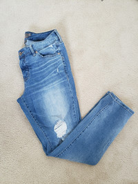EUC torrid Boyfriend Straight Vintage Stretch Mid-Rise Jeans 10