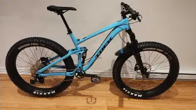 Trek Farley EX 8, View more