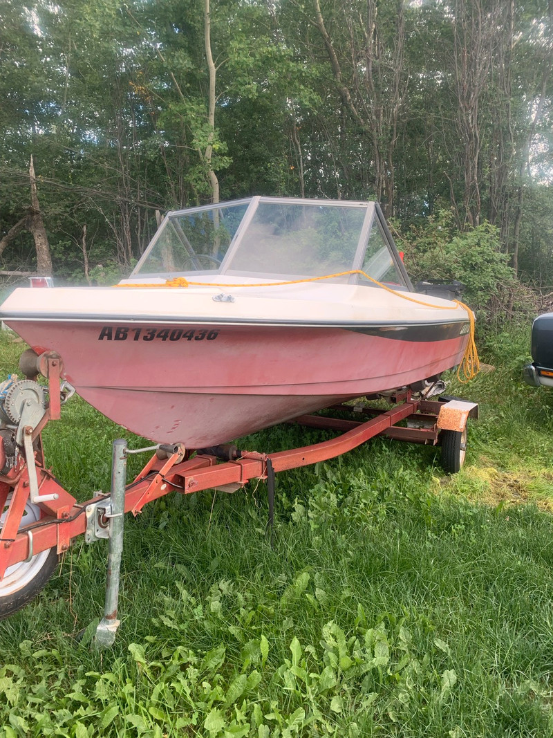 Lund Fishing Boat Powerboats & Motorboats Edmonton Kijiji