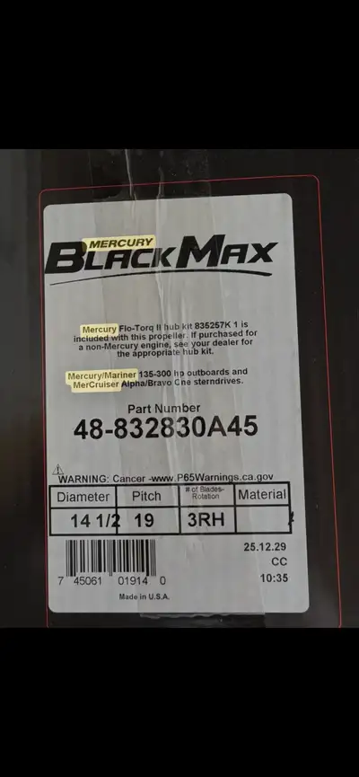 MERCURY BLACKMAX PROP NEW IN BOX 14 1/2 DIAMETER 19 PITCH 3RH $300