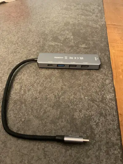 Computer plug, View more